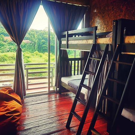 Wild Lodge Taman Negara Куала Тахан Екстериор снимка